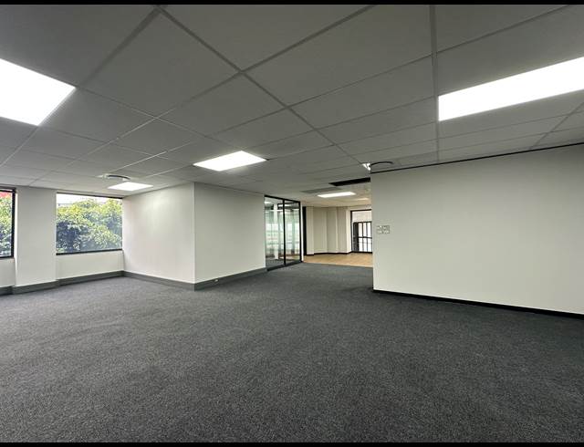 451M² OFFICE TO LET IN SANDTON CENTRAL