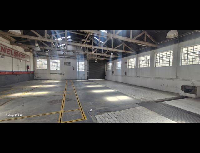 600M² WAREHOUSE TO LET IN CITY WEST