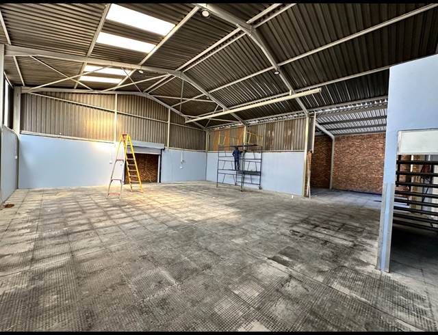 400M² FACTORY TO LET IN ANDERBOLT