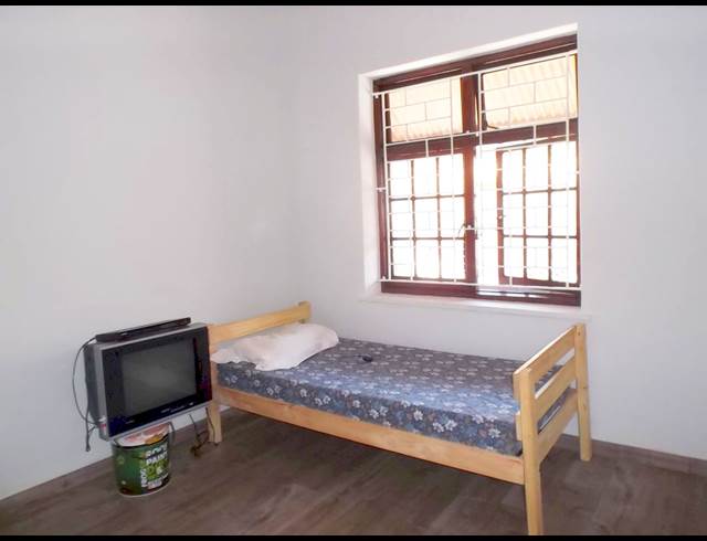 2 bed property to rent in WOODSTOCK