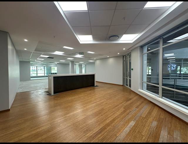947M² OFFICE TO LET IN SANDTON CENTRAL