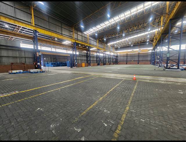 6,000M² WAREHOUSE TO LET IN ROODEKOP