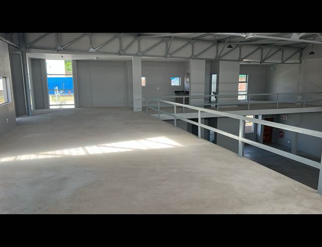 515M² WAREHOUSE TO LET IN RIVERSIDE PARK
