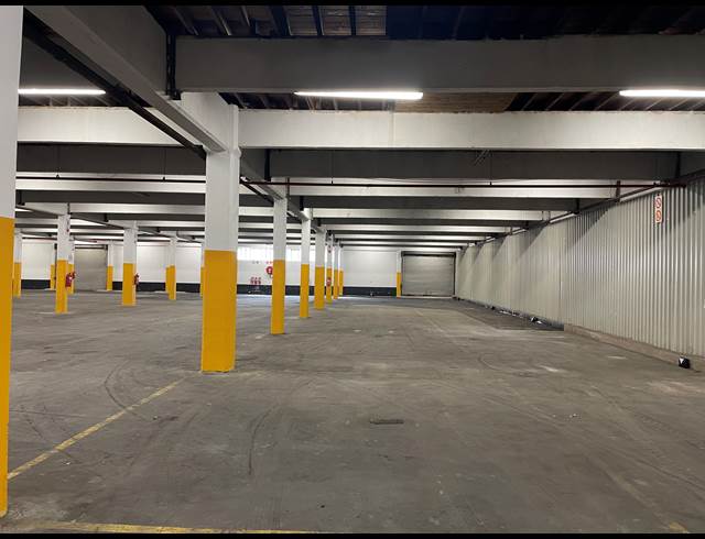 3,470M² WAREHOUSE TO LET IN JACOBS