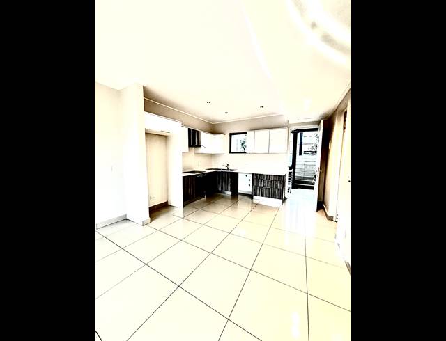 2 BEDROOM APARTMENT TO LET IN PARKMORE