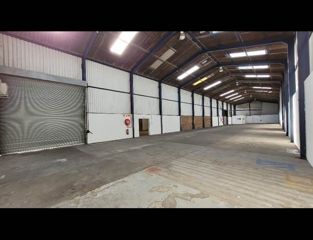 2,770M² WAREHOUSE TO LET IN EPPING INDUSTRIAL