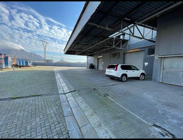 2,400M² WAREHOUSE TO LET IN NDABENI