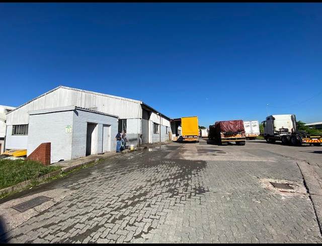 1,776M² WAREHOUSE TO LET IN WESTMEAD