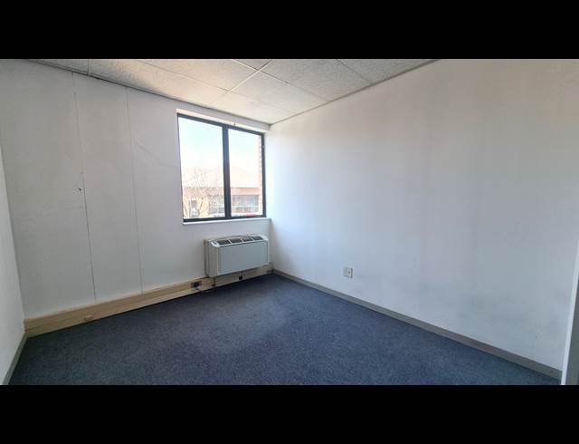 379M² OFFICE TO LET IN MENLYN