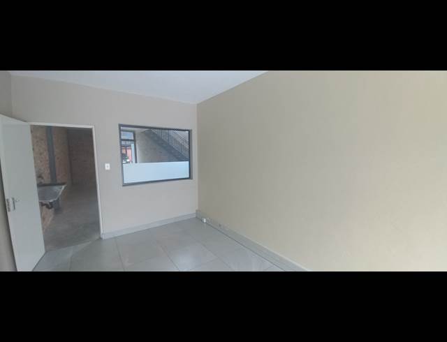 191.20M² MINI FACTORY TO LET IN LASER PARK