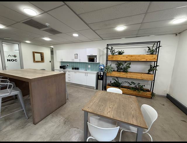 66.10M² OFFICE TO LET IN ROSEBANK