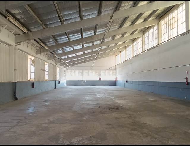 617M² WAREHOUSE TO LET IN PINETOWN CENTRAL