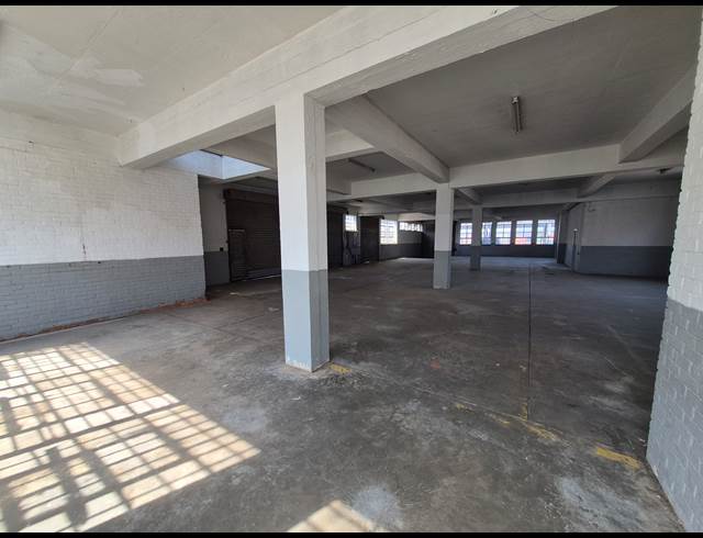 900M² WAREHOUSE TO LET IN BENROSE