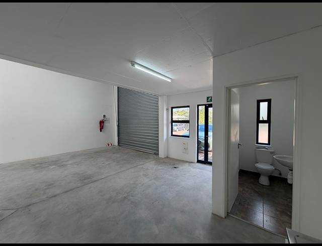 146M² WAREHOUSE TO LET IN BARBEQUE DOWNS