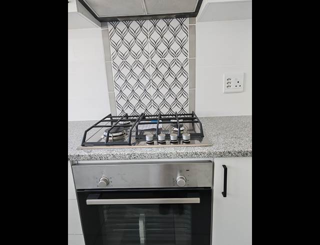 2 bed property to rent in PLUMSTEAD