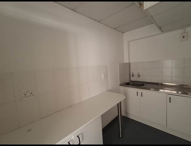 200M² OFFICE TO LET IN CAPE TOWN CITY CENTRE