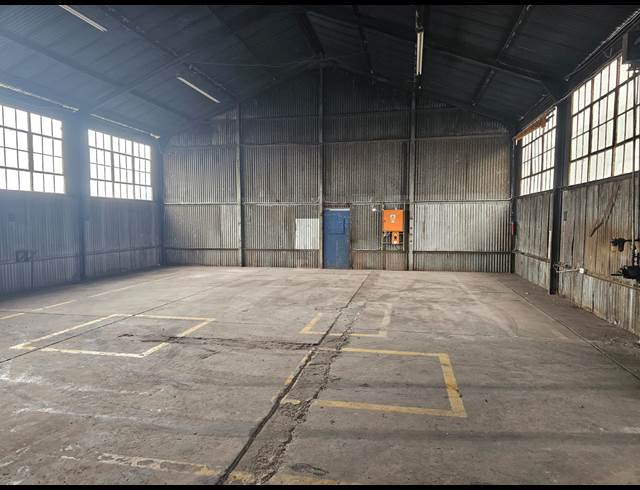 285M² WAREHOUSE TO LET IN PRETORIUSSTAD