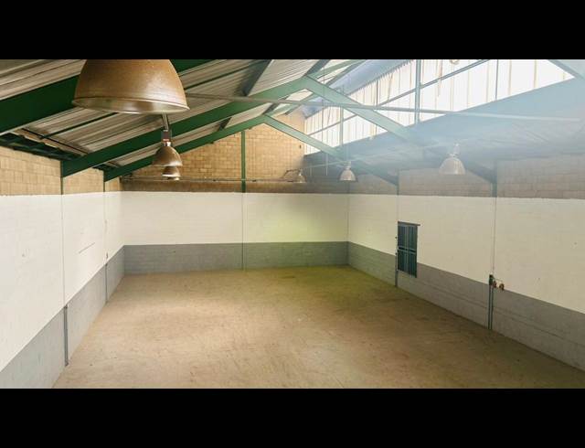 398M² WAREHOUSE TO LET IN ROBERTVILLE