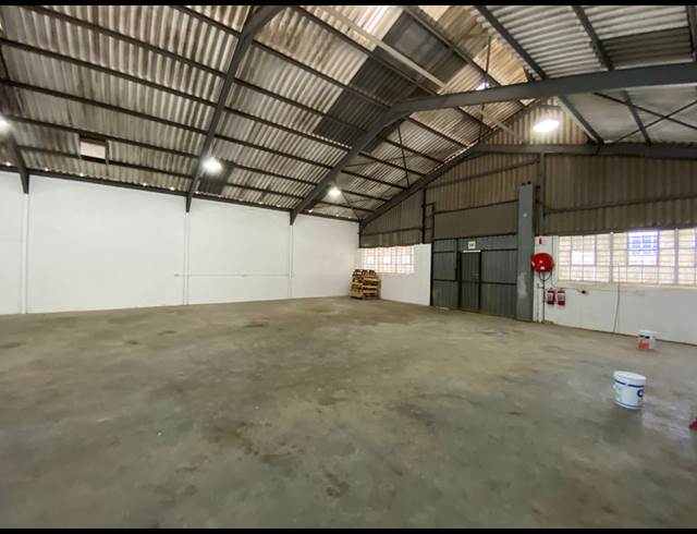 331M² WAREHOUSE TO LET IN STRAND CENTRAL