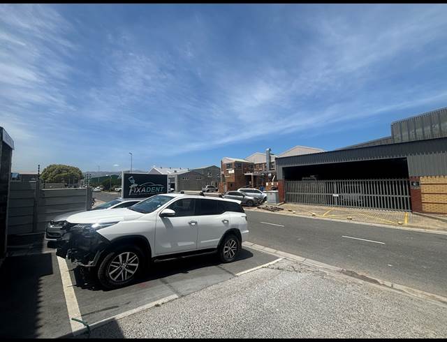 474M² RETAIL TO LET IN SOMERSET WEST BUSINESS PARK