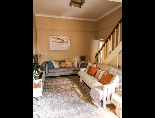 2 bed property to rent in PAGLANDE