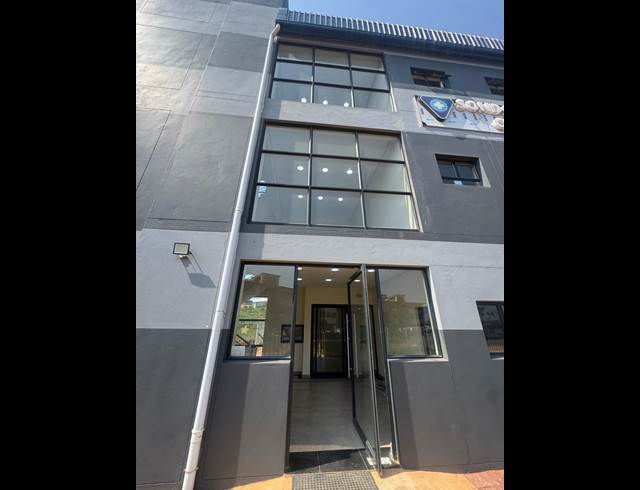 195M² BUSINESS TO LET IN BALLITO DISTRICT