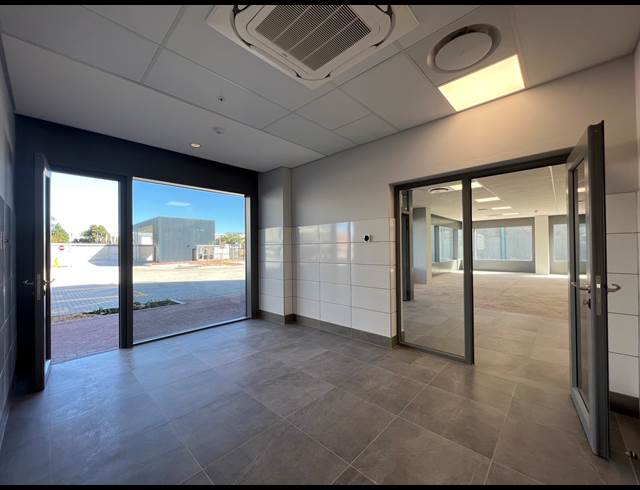 17,600M² WAREHOUSE TO LET IN PAROW INDUSTRIAL