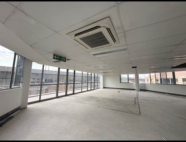 318.70M² OFFICE TO LET IN CENTURION CENTRAL