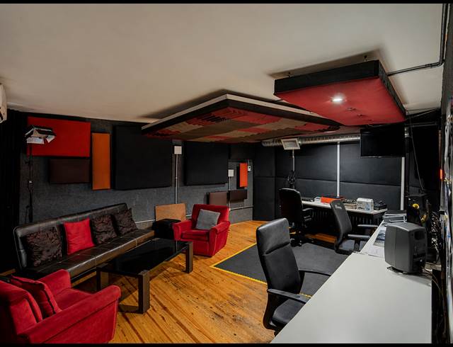 248M² OFFICE TO LET IN BRAAMFONTEIN WERF