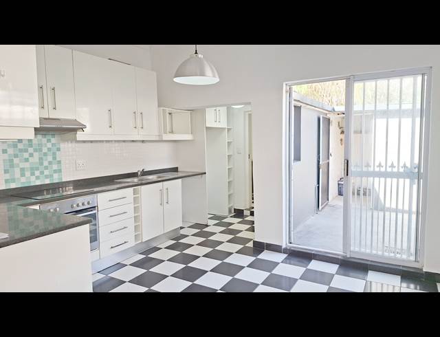 2 bed property to rent in OBSERVATORY