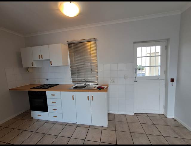 1 bed property to rent in LANGERUG
