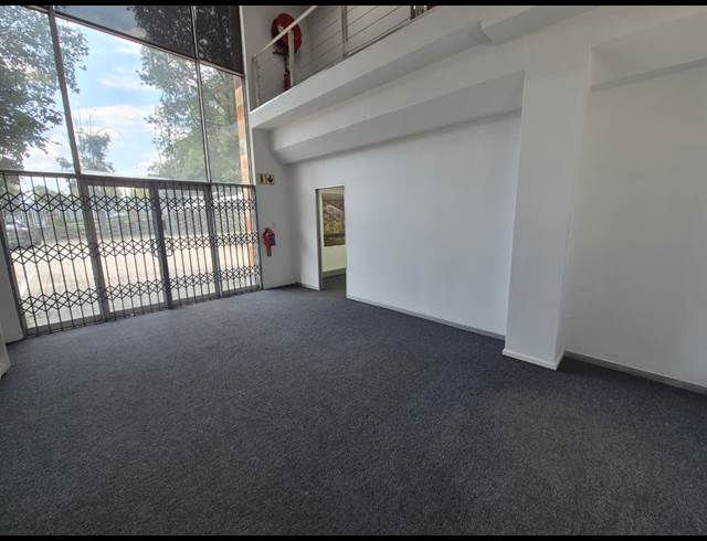 1,428M² WAREHOUSE TO LET IN LINBRO PARK