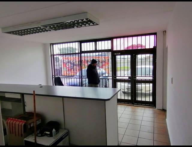 532M² WAREHOUSE TO LET IN BELLVILLE SOUTH