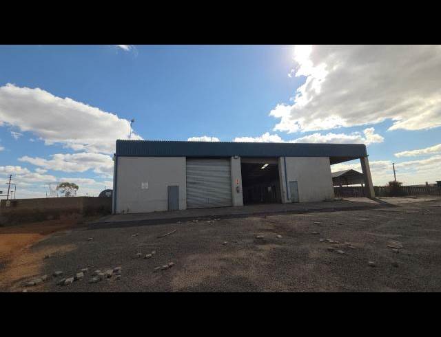 16,000M² WORKSHOP TO LET IN NAAUWPOORT