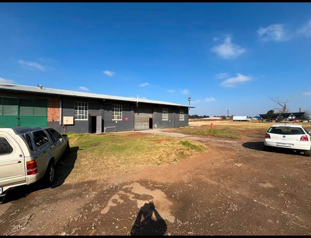 373M² WAREHOUSE TO LET IN NEW ERA