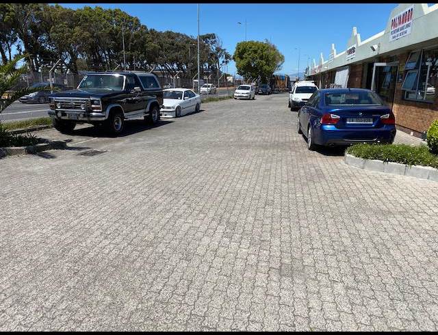 216M² WAREHOUSE TO LET IN OTTERY