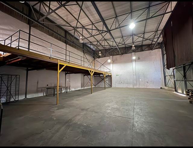 660M² WAREHOUSE TO LET IN BROADLANDS