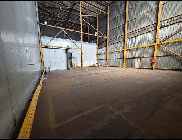 8,000M² WAREHOUSE TO LET IN HERIOTDALE