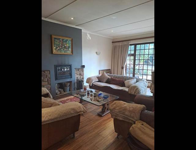 4 BEDROOM PROPERTY TO RENT IN GREENSIDE