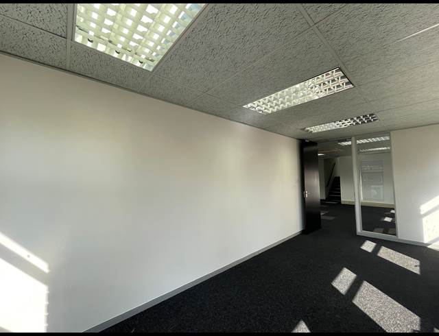 277M² OFFICE TO LET IN HURLINGHAM