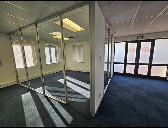 342M² OFFICE TO LET IN CENTURY CITY