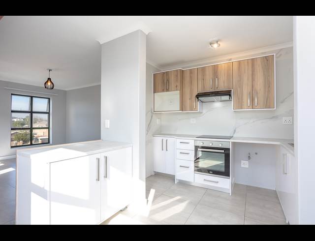 2 BEDROOM APARTMENT TO LET IN RONDEBOSCH EAST