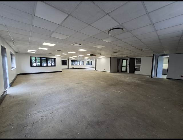 326M² OFFICE TO LET IN SANDTON CENTRAL