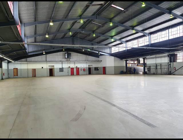 1,409M² WAREHOUSE TO LET IN CITY & SUBURBAN