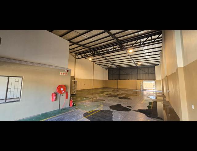 451M² WAREHOUSE TO LET IN STORMILL