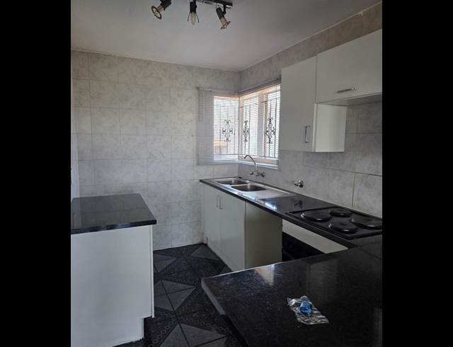 2 BEDROOM PROPERTY TO RENT IN RIDGEWAY