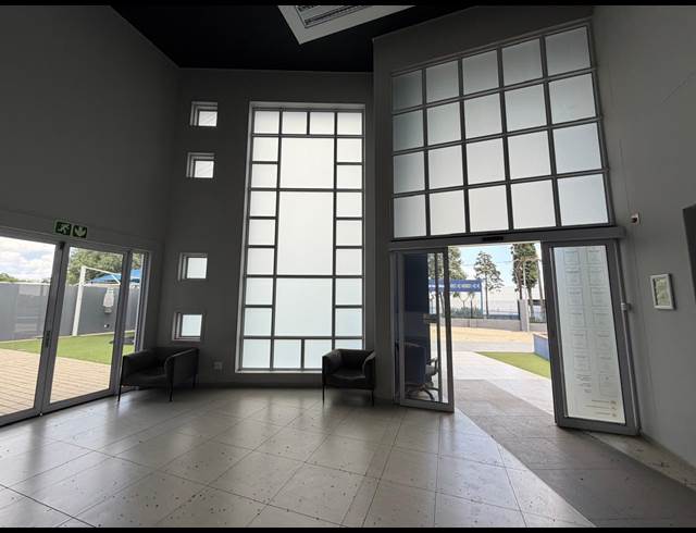 15,454M² BUILDING TO LET IN RANDJESPARK