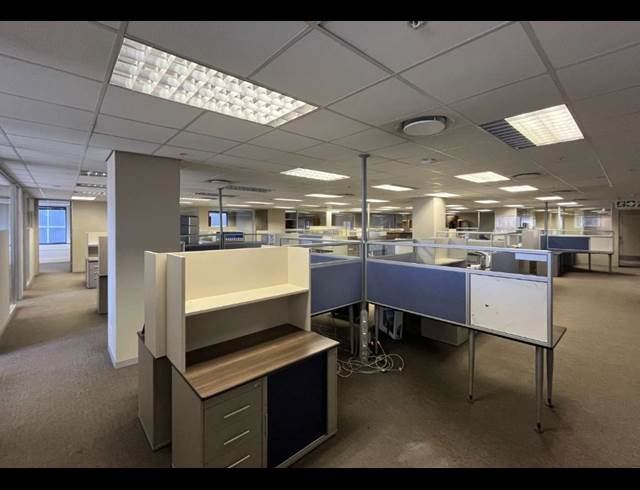 1,800M² OFFICE TO LET IN CAPE TOWN CITY CENTRE