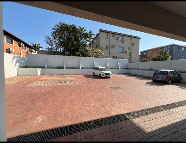 238M² OFFICE TO LET IN GLENWOOD