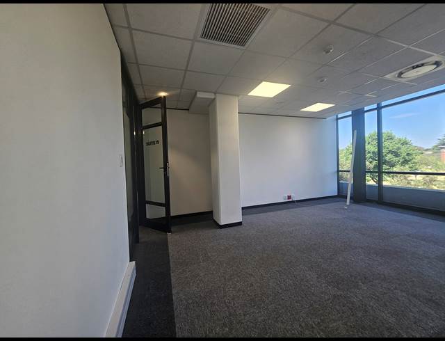 46M² OFFICE TO LET IN DORINGKLOOF